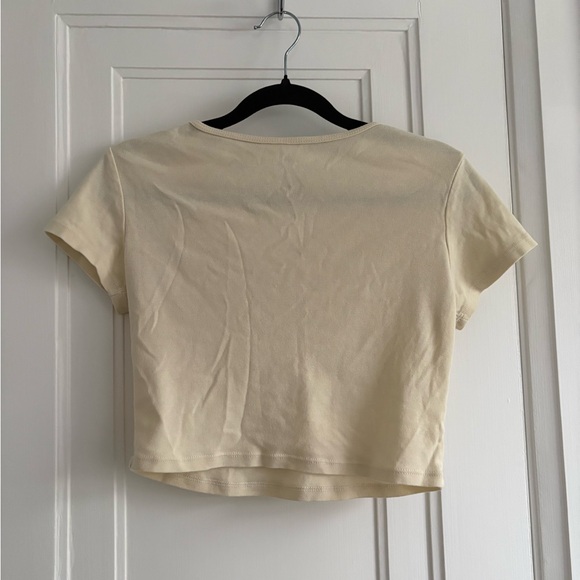 Brandy Melville Yellow Baby Tee - Picture 4 of 5